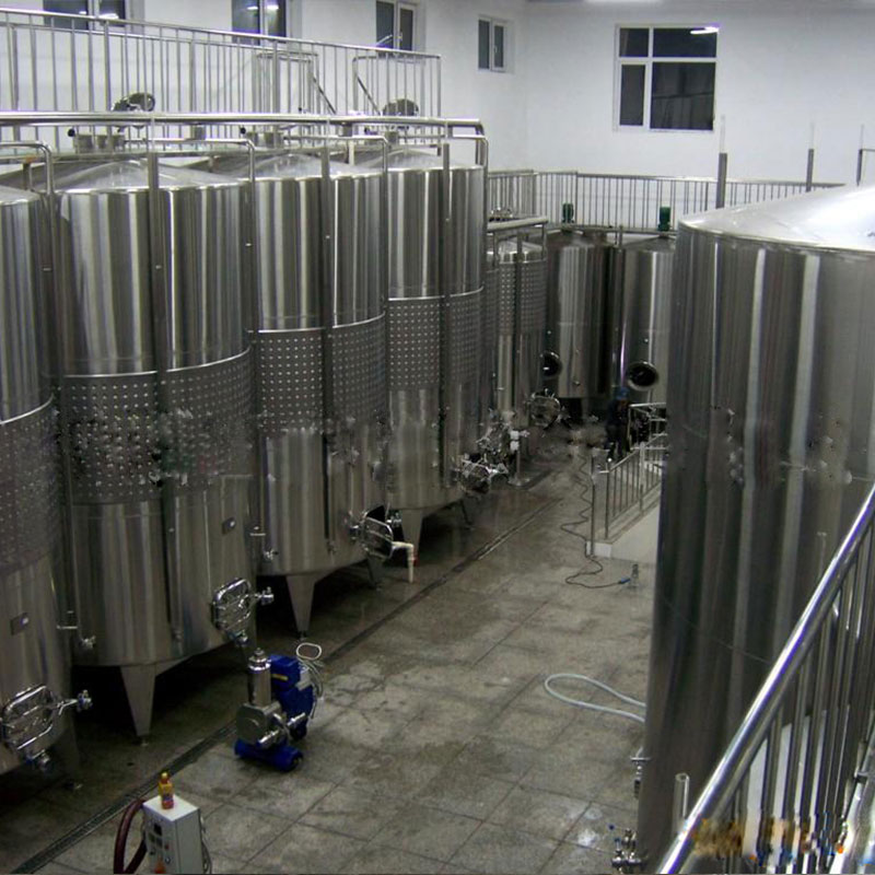 Red Wine Fermentation Tank